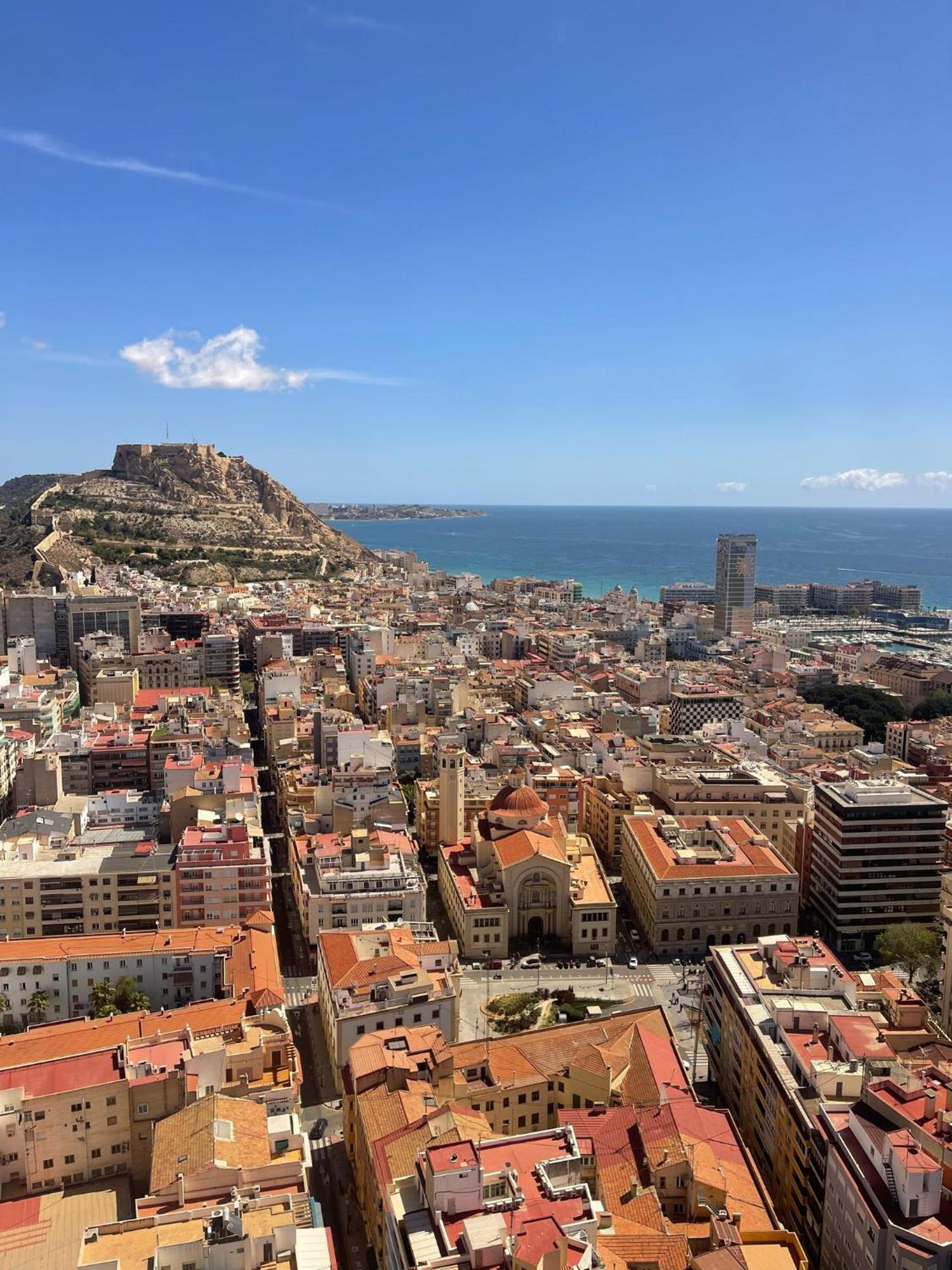 Estudiotel 95 Centro Alicante Eksteriør billede
